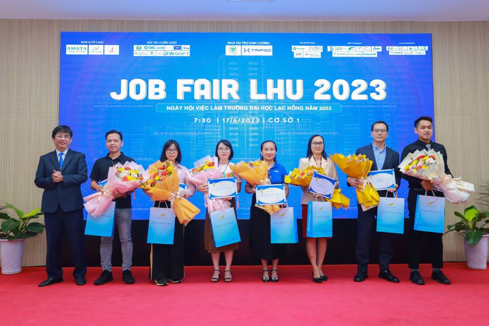 LHU JOB FAIR 2023 – 52 doanh nghiệp đến trường vì uy tín đào tạo